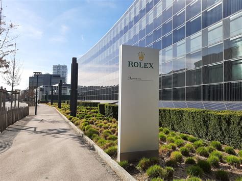 usine rolex incendie|Genève : un atelier de Rolex évacué suite à un incident chimique.